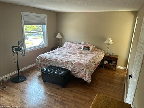 62 Medford Street, Kitchener, ON - Indoor Photo Showing Bedroom