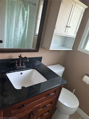 62 Medford Street, Kitchener, ON - Indoor Photo Showing Bathroom