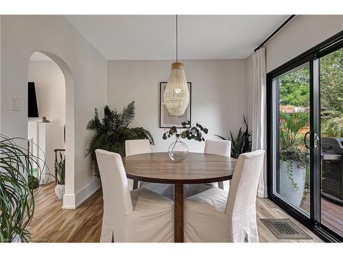 28 West Avenue, Kitchener, ON - Indoor Photo Showing Dining Room