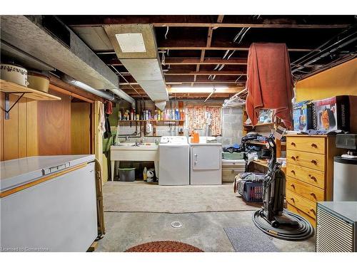 93 Avenue Road, Cambridge, ON - Indoor Photo Showing Laundry Room