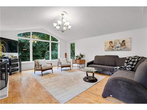 97 Century Hill Drive, Kitchener, ON - Indoor Photo Showing Living Room