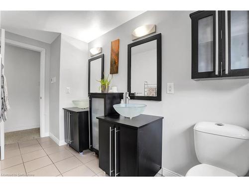 97 Century Hill Drive, Kitchener, ON - Indoor Photo Showing Bathroom