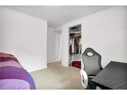 97 Century Hill Drive, Kitchener, ON - Indoor Photo Showing Bedroom