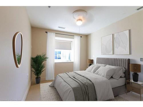 439-200 Mccarthy Road, Stratford, ON - Indoor Photo Showing Bedroom