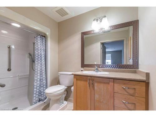 439-200 Mccarthy Road, Stratford, ON - Indoor Photo Showing Bathroom