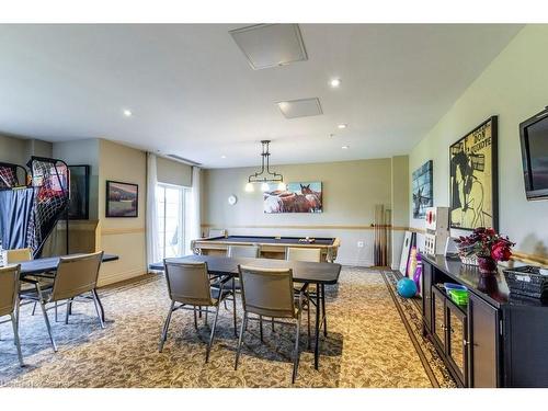 439-200 Mccarthy Road, Stratford, ON - Indoor Photo Showing Dining Room