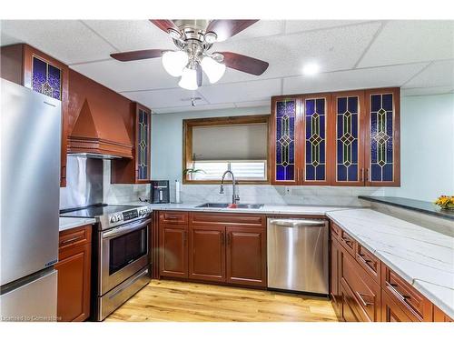 36 Rossiter Road, Ingersoll, ON - Indoor Photo Showing Kitchen With Double Sink