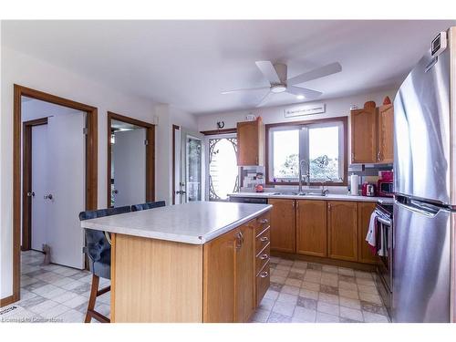 36 Rossiter Road, Ingersoll, ON - Indoor Photo Showing Kitchen With Double Sink