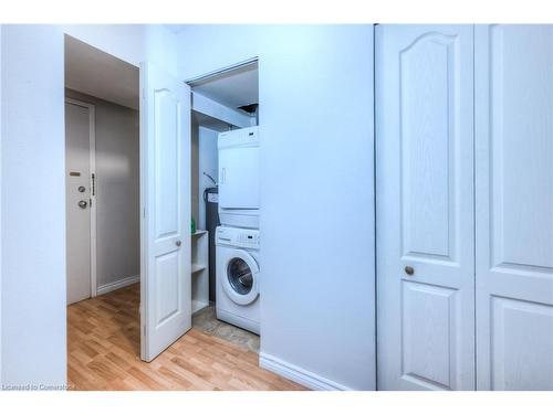 202-87 Duke Street, Hamilton, ON - Indoor Photo Showing Laundry Room