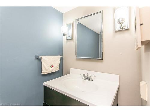 114A Northlake Drive, Waterloo, ON - Indoor Photo Showing Bathroom