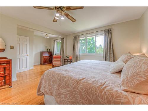 448 Tamarack Drive, Waterloo, ON - Indoor Photo Showing Bedroom