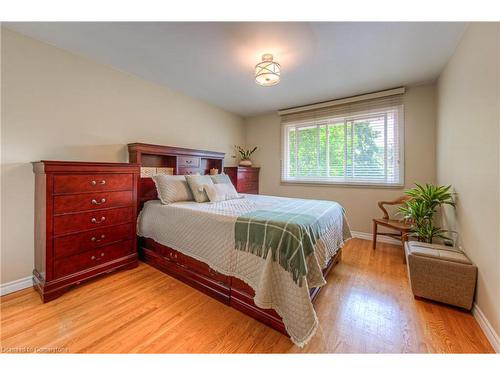 448 Tamarack Drive, Waterloo, ON - Indoor Photo Showing Bedroom