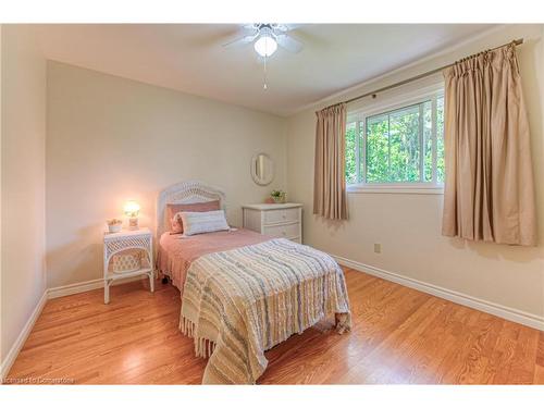 448 Tamarack Drive, Waterloo, ON - Indoor Photo Showing Bedroom