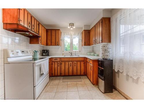 59 Obermeyer Drive, Kitchener, ON - Indoor Photo Showing Kitchen With Double Sink