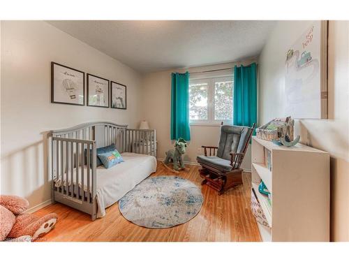 59 Obermeyer Drive, Kitchener, ON - Indoor Photo Showing Bedroom