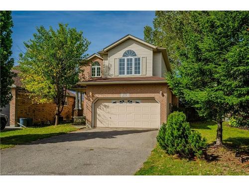 252 Holbeach Court, Waterloo, ON - Outdoor