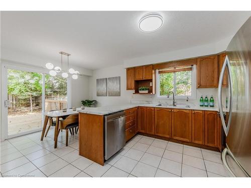 252 Holbeach Court, Waterloo, ON - Indoor Photo Showing Kitchen With Double Sink