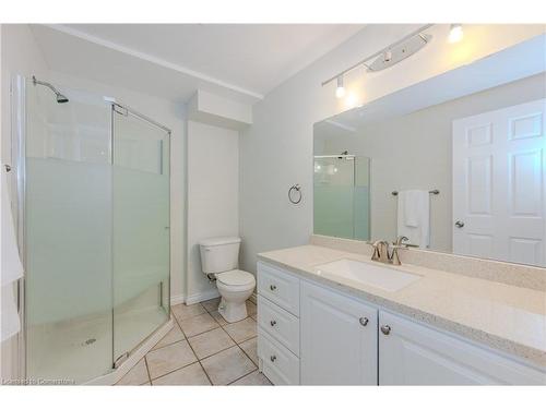 252 Holbeach Court, Waterloo, ON - Indoor Photo Showing Bathroom