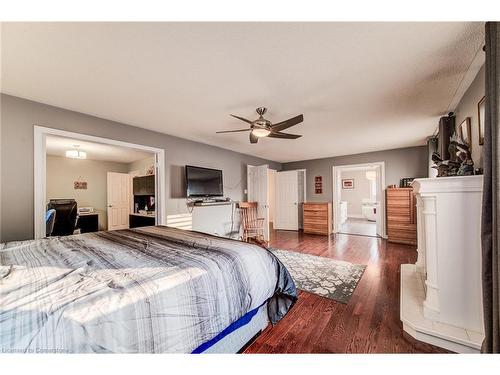 118 Glenvalley Drive, Cambridge, ON - Indoor Photo Showing Bedroom