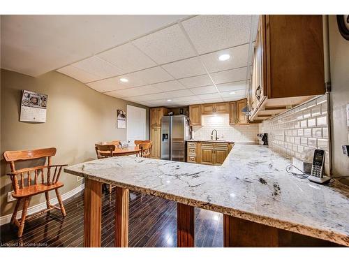 118 Glenvalley Drive, Cambridge, ON - Indoor Photo Showing Kitchen