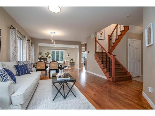 514 American Beech Avenue, Waterloo, ON - Indoor Photo Showing Living Room