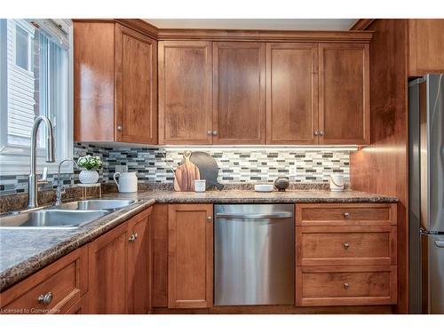 514 American Beech Avenue, Waterloo, ON - Indoor Photo Showing Kitchen With Stainless Steel Kitchen With Double Sink