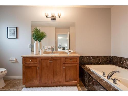 514 American Beech Avenue, Waterloo, ON - Indoor Photo Showing Bathroom