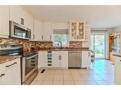 112 Browning Trail, Barrie, ON - Indoor Photo Showing Kitchen With Double Sink