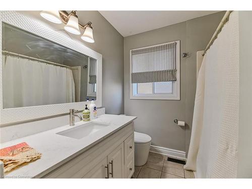 112 Browning Trail, Barrie, ON - Indoor Photo Showing Bathroom