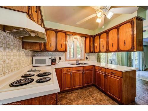 827517 Township Road 8, Drumbo, ON - Indoor Photo Showing Kitchen With Double Sink