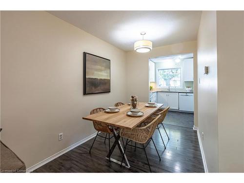 90 Adam Street, Cambridge, ON - Indoor Photo Showing Dining Room