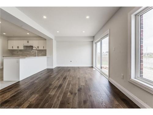 1501 Dunkirk Avenue, Woodstock, ON - Indoor Photo Showing Kitchen