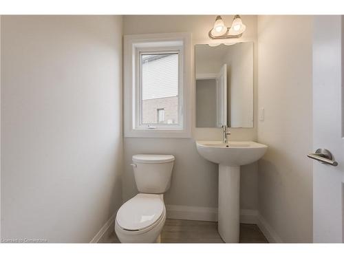 1501 Dunkirk Avenue, Woodstock, ON - Indoor Photo Showing Bathroom