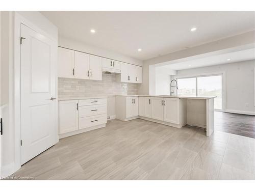 1501 Dunkirk Avenue, Woodstock, ON - Indoor Photo Showing Kitchen