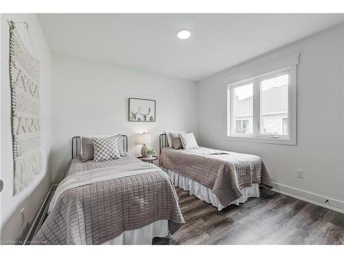 514 Lambton Street W, Durham, ON - Indoor Photo Showing Bedroom