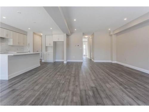 94 Isaac Street, Elmira, ON - Indoor Photo Showing Kitchen