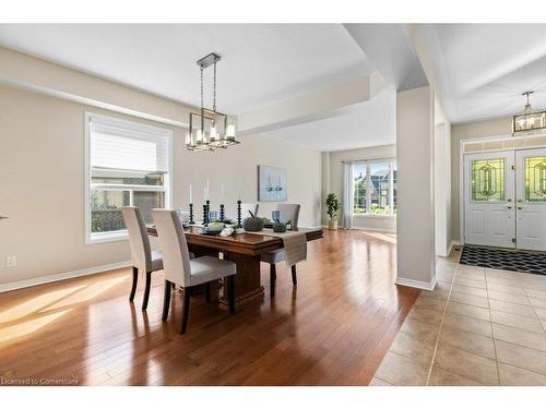 46 Oakdale Court, Kitchener, ON - Indoor Photo Showing Dining Room