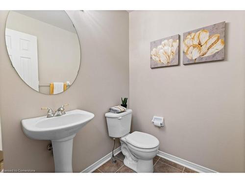 46 Oakdale Court, Kitchener, ON - Indoor Photo Showing Bathroom