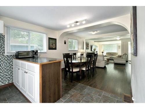 42 5Th Lane, Wasaga Beach, ON - Indoor Photo Showing Dining Room