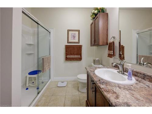 9-250 Hostetler Road, New Hamburg, ON - Indoor Photo Showing Bathroom