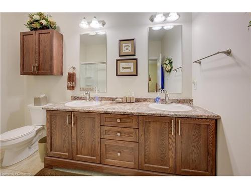 9-250 Hostetler Road, New Hamburg, ON - Indoor Photo Showing Bathroom