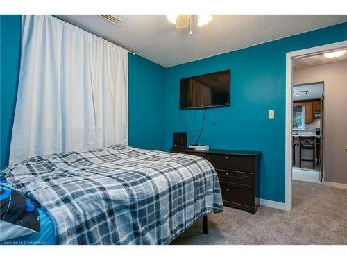 26 Azores Crescent, Cambridge, ON - Indoor Photo Showing Bedroom