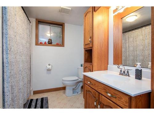 26 Azores Crescent, Cambridge, ON - Indoor Photo Showing Bathroom