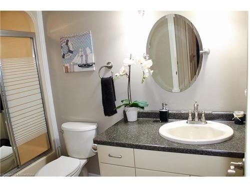 811 Rivait Drive, Lighthouse Cove, ON - Indoor Photo Showing Bathroom