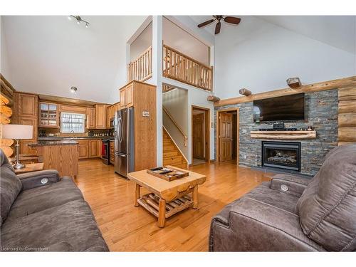 171 Gosford Street, Southampton, ON - Indoor Photo Showing Living Room With Fireplace