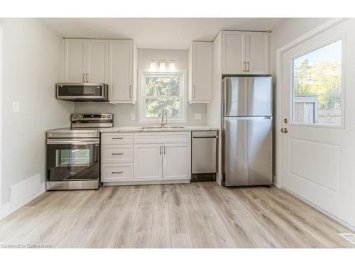 248 Ottawa St N Street, Kitchener, ON - Indoor Photo Showing Kitchen