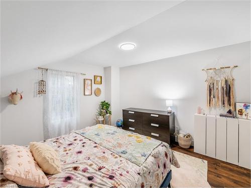 1349 Queen Street, New Dundee, ON - Indoor Photo Showing Bedroom