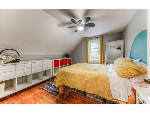 375 Victoria Street S, Kitchener, ON - Indoor Photo Showing Bedroom