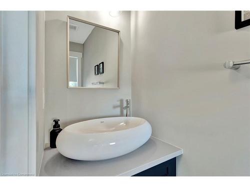 185 Rochefort Street, Kitchener, ON - Indoor Photo Showing Bathroom