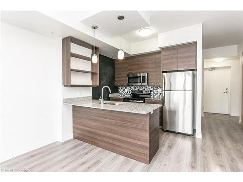 1506-318 Spruce Street, Waterloo, ON - Indoor Photo Showing Kitchen